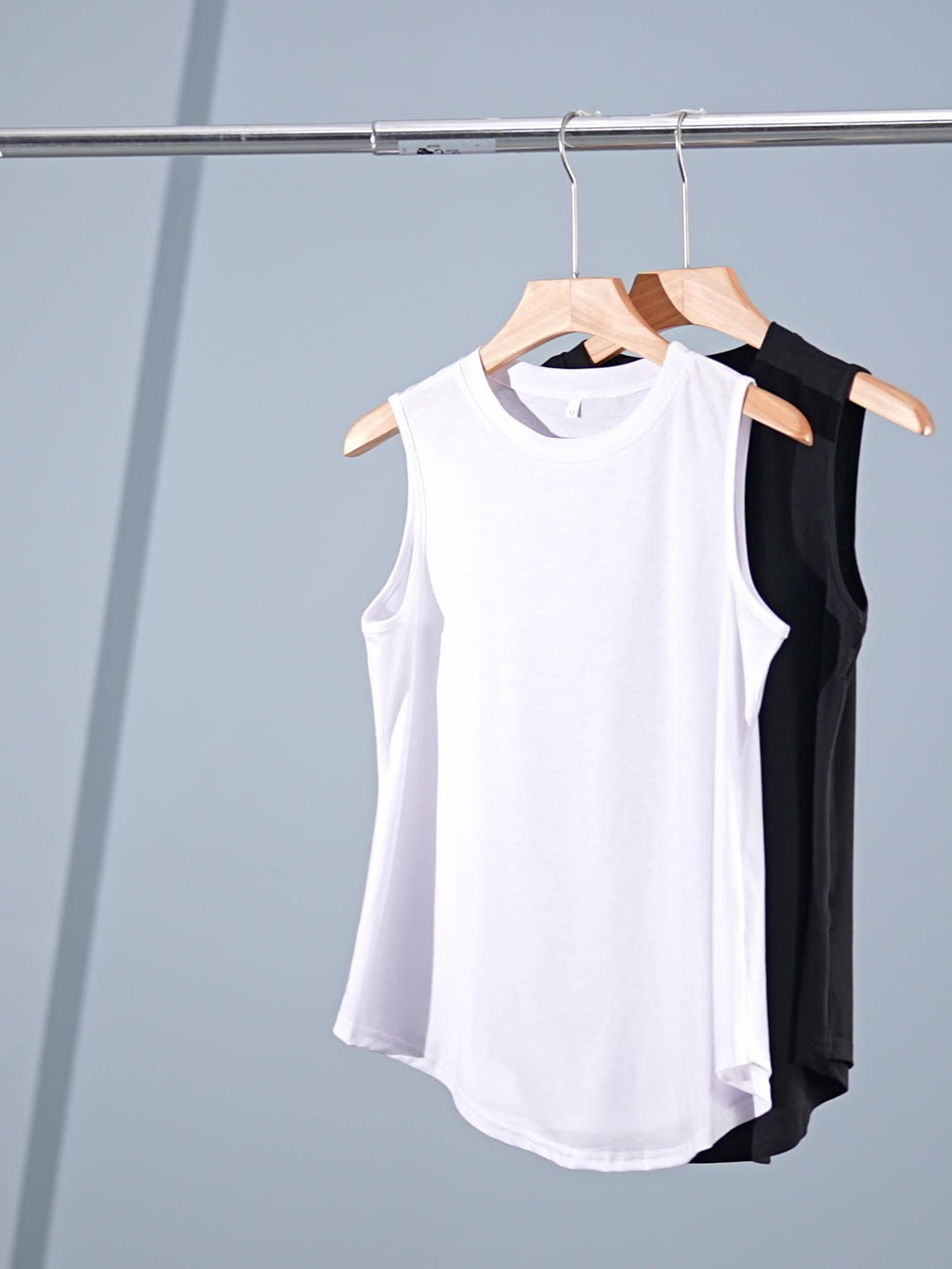 Women'S 3pcs Casual Sleeveless Tank Tops - Loose Fit, Round Neck, Solid Color, All-Season Comfort, Polyester Blend, Machine Washable, Ladies Tank Tops
