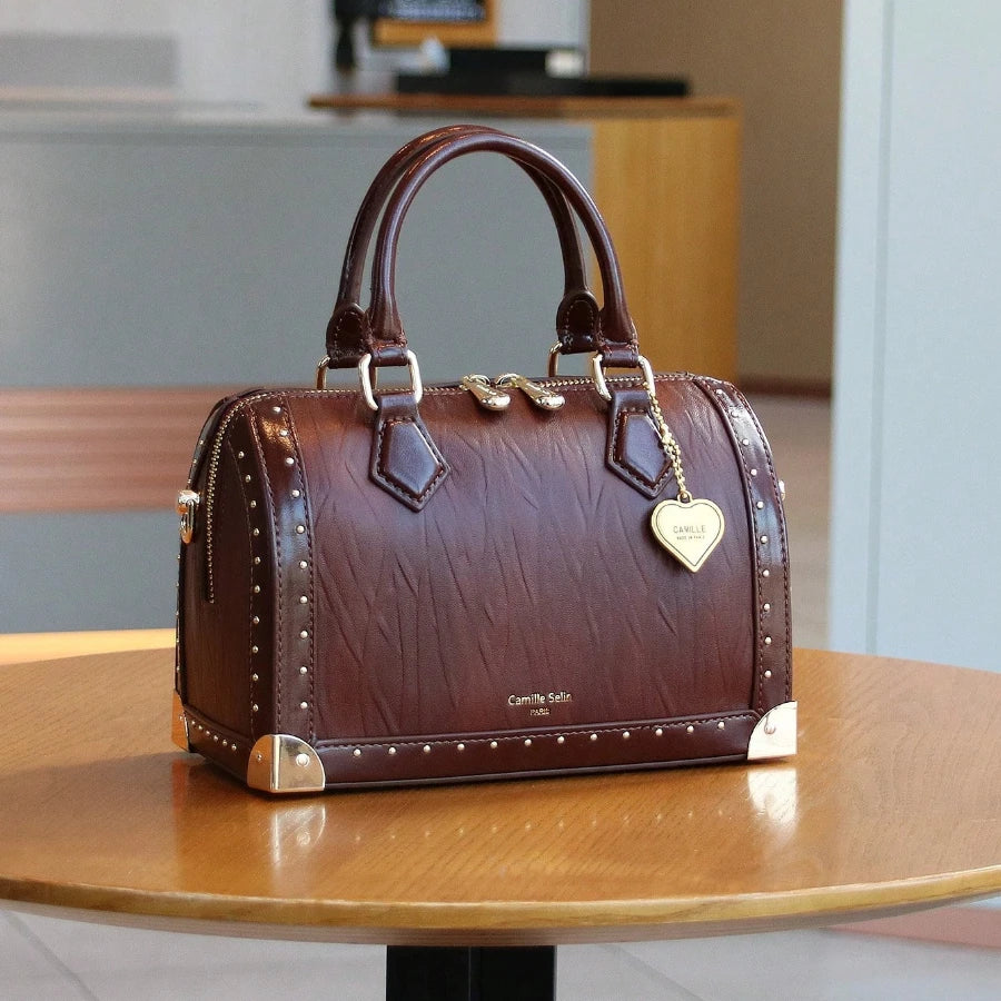 Fashionable high-end vintage rivet box-shaped bag personalized street handbag Boston bag