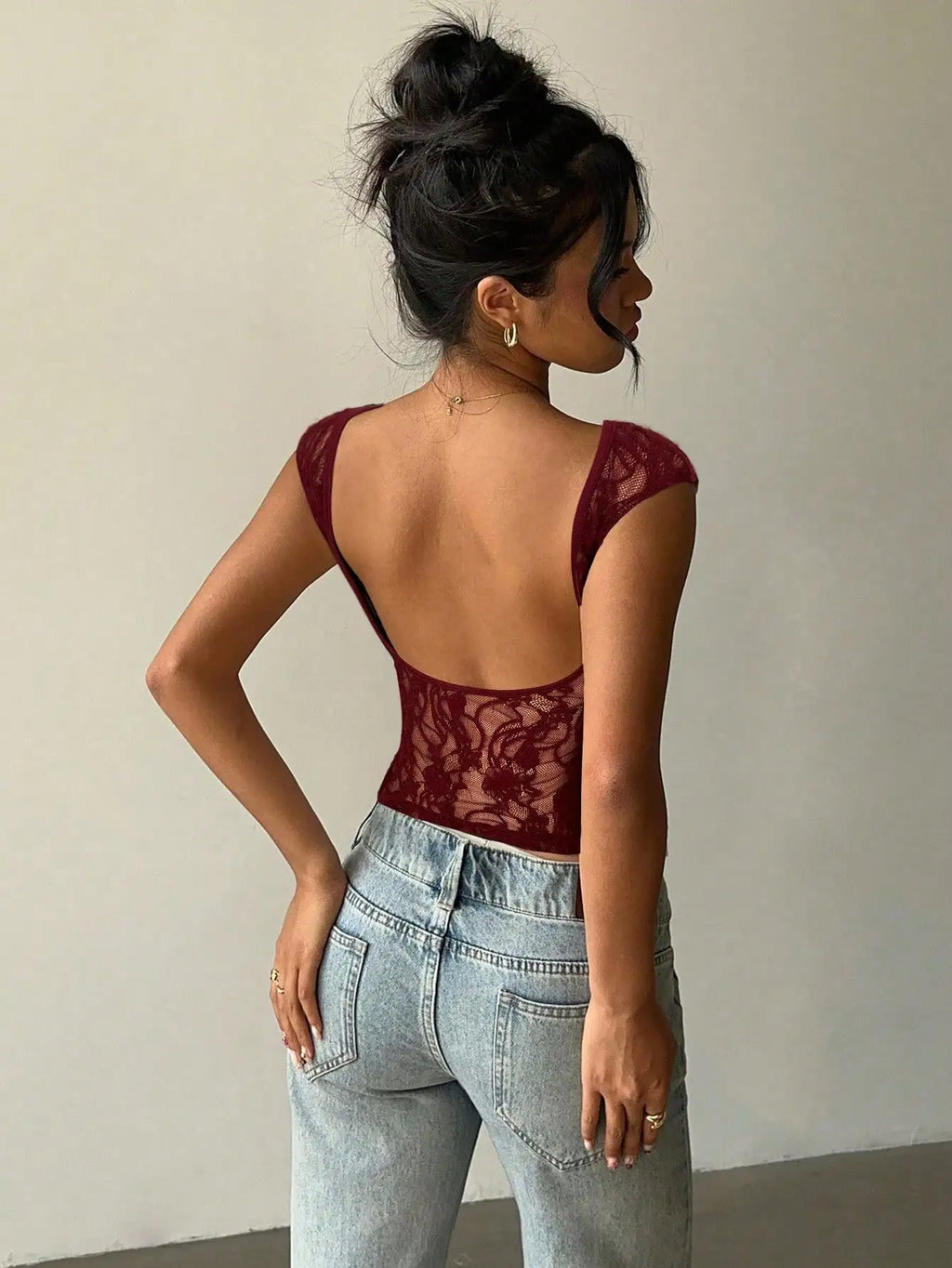 Burgundy Lace Backless Short Sleeve Crop Top for Women
