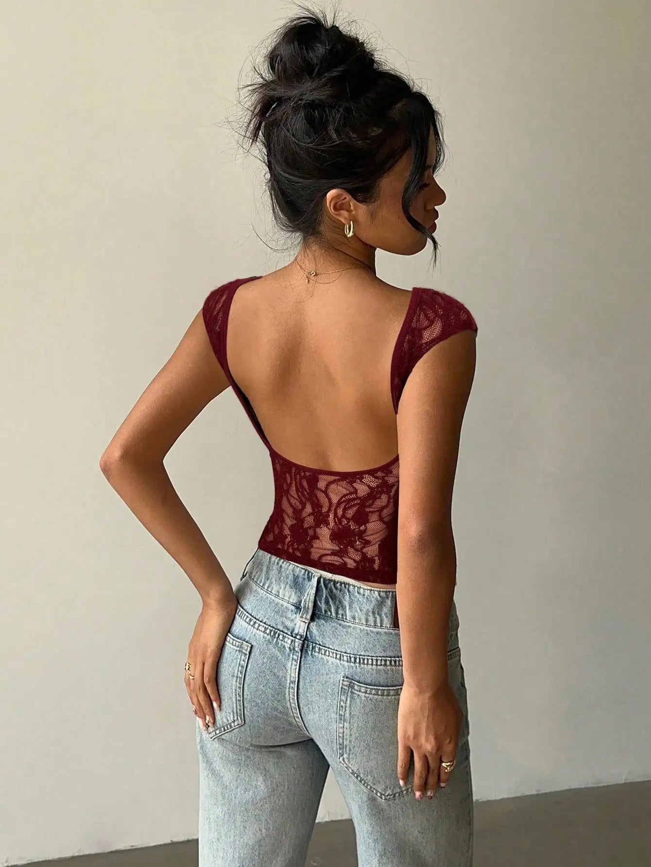 Burgundy Lace Backless Short Sleeve Crop Top for Women